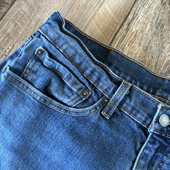 LEVI STRAUSS & CO. MEN JEAN PANTS, SIZE W33-32 L - Picture 5 of 8